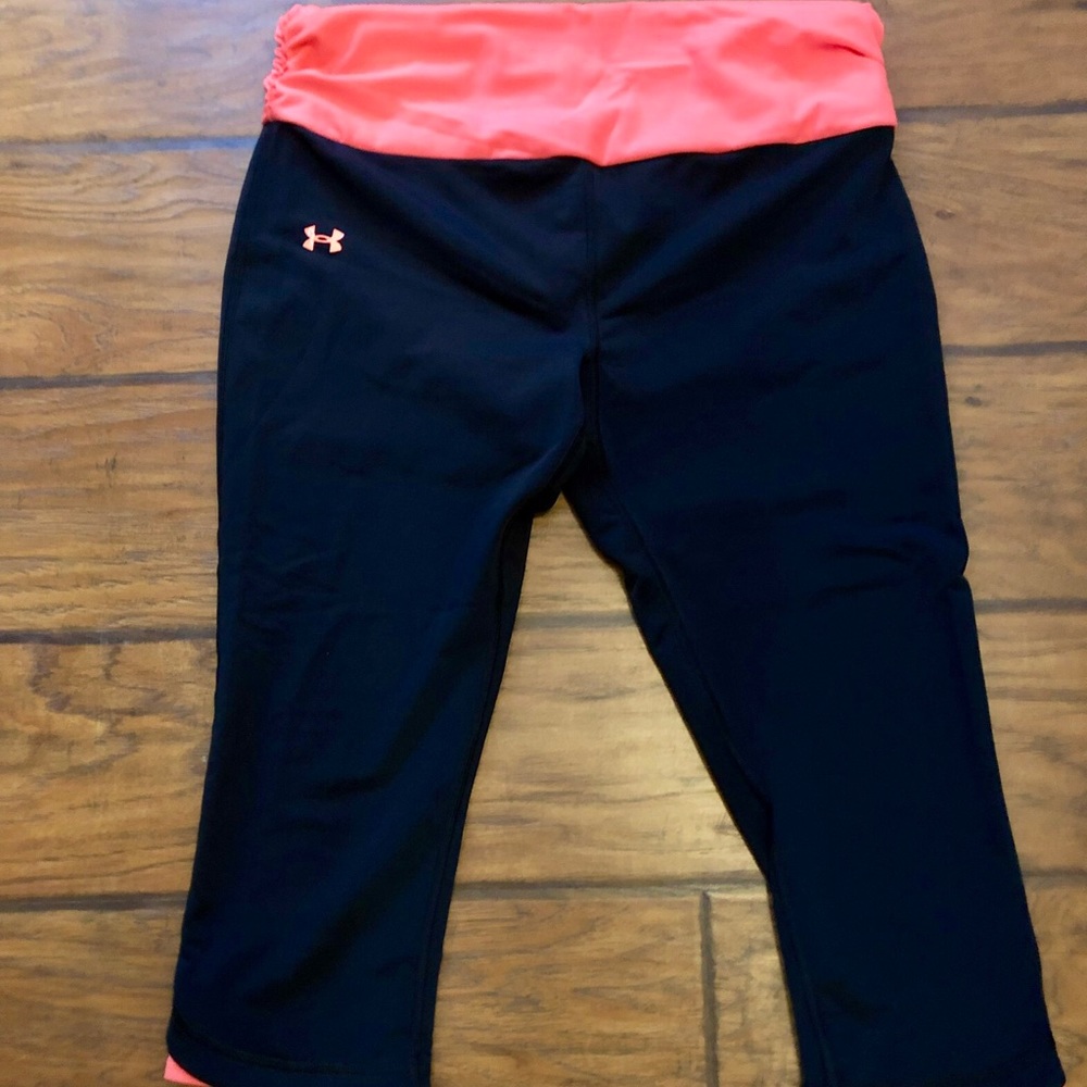 Under Armour workout Capris, size large